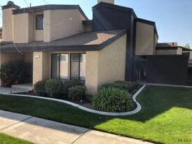 5500 Lennox Ave in Bakersfield, CA - Building Photo