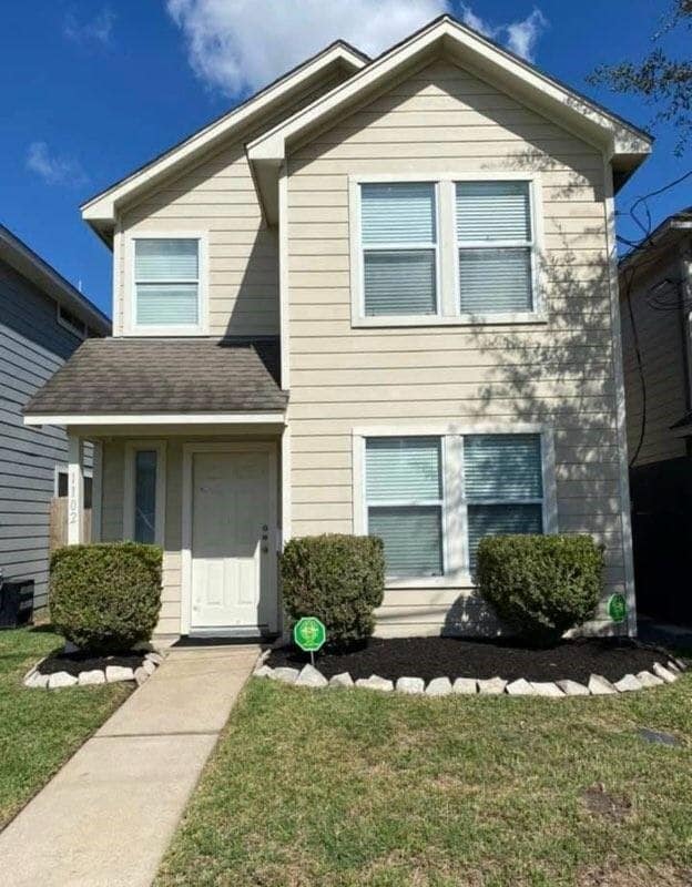 property at 1102 Cleveland St