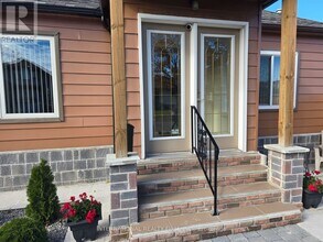 731 Knox Ave in Hamilton, ON - Building Photo - Building Photo