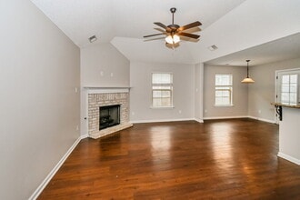 9440 Darren Cir S in Cordova, TN - Building Photo - Building Photo