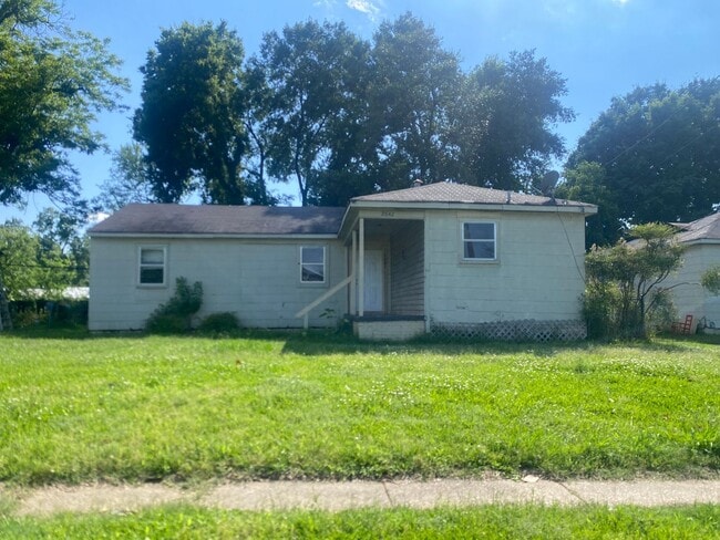 property at 2642 Foster St