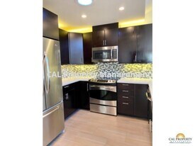 23 Montsalas Dr in Monterey, CA - Building Photo