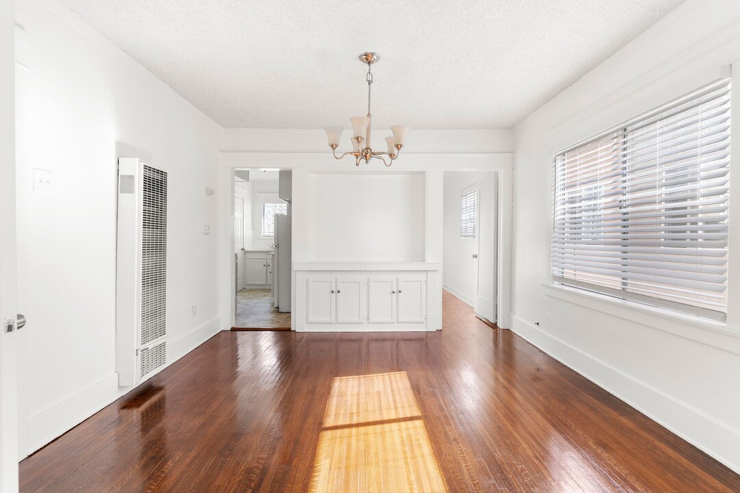 316 E 8th St in Long Beach, CA - Building Photo