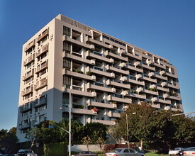 Wilshire Terrace in Los Angeles, CA - Building Photo - Building Photo