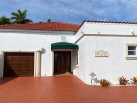 720 NW 123rd Ave in Miami, FL - Building Photo