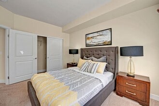 Vista View in Colorado Springs, CO - Building Photo - Building Photo