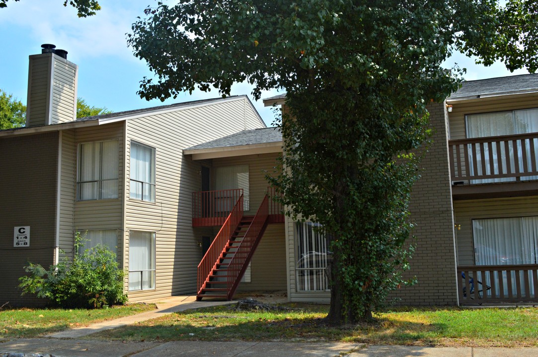 Monarch Creek in Tupelo, MS - Foto de edificio