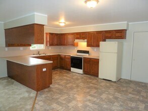 11871 21 Mile Rd in Shelby Township, MI - Building Photo - Building Photo