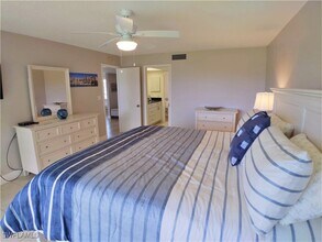 108 Penny Ln in Naples, FL - Building Photo - Building Photo