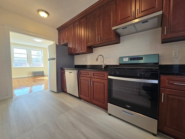 property at 183 Kent St