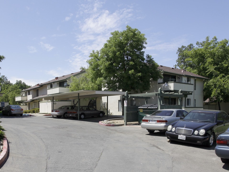 Fairwood Apartments in Carmichael, CA - Foto de edificio