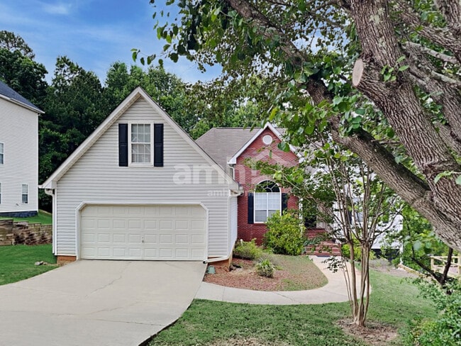 property at 825 Georgian Hills Dr