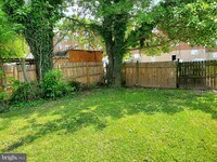 4127 Townsend Ave photo'