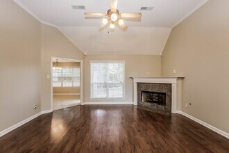 45 Rolling Oaks Dr in Oakland, TN - Building Photo - Building Photo