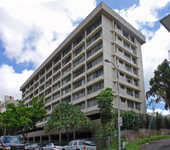 Salt Lake Manor in Honolulu, HI - Foto de edificio - Building Photo