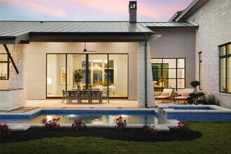17216 Morning Grv Ln in Austin, TX - Foto de edificio - Building Photo