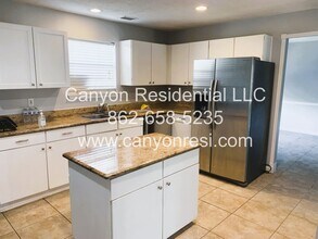 2554 Willenhall Way in Lithonia, GA - Building Photo - Building Photo