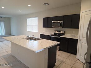 18976 W Monroe St in Buckeye, AZ - Foto de edificio - Building Photo