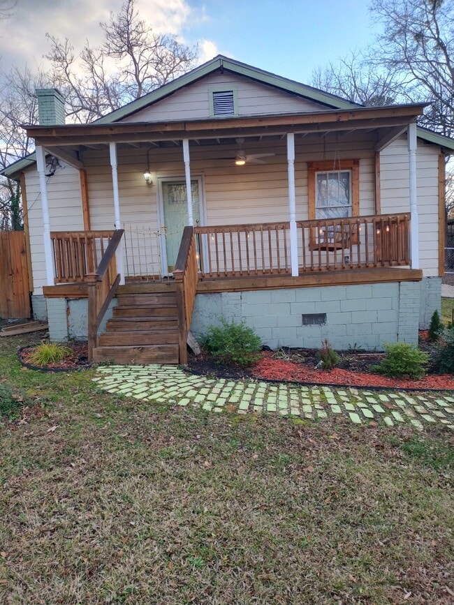 property at 3010 Donald Lee Hollowell Pkwy NW