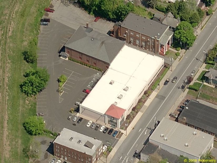 268 Washington St in East Stroudsburg, PA - Building Photo