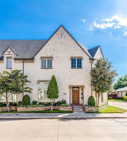 17206 Lechlade Ln in Dallas, TX - Foto de edificio - Building Photo