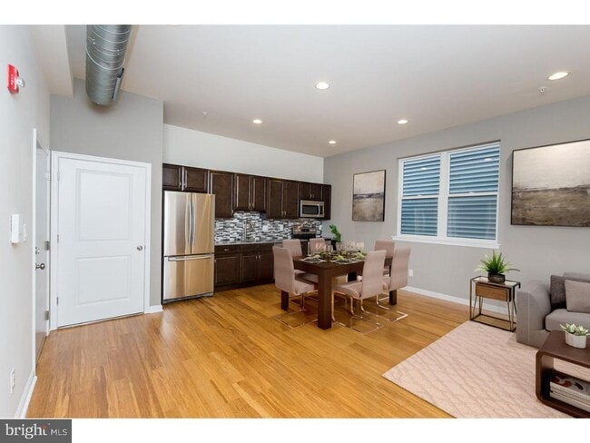 property at 2422 Frankford Ave