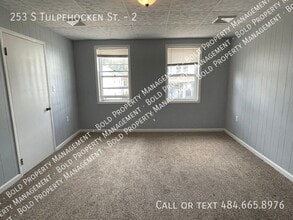 253 S Tulpehocken St in Pine Grove, PA - Building Photo - Building Photo