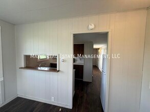 4 Hall Dr in Hudson, ME - Building Photo - Building Photo