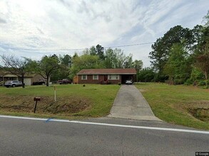 5611 Stantonsburg Rd in Farmville, NC - Building Photo - Building Photo