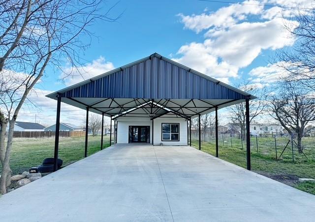 116 W Norway St in Walnut Springs, TX - Building Photo - Building Photo