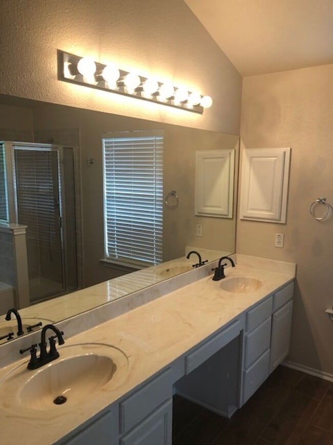 property at 983 Calico Garden