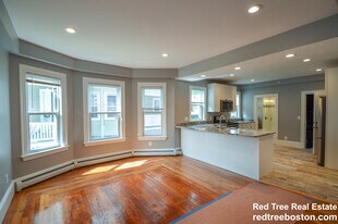 6 South St, Unit 1 in Boston, MA - Building Photo