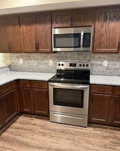 660 Jena Beth Dr in Elizabethton, TN - Foto de edificio - Building Photo