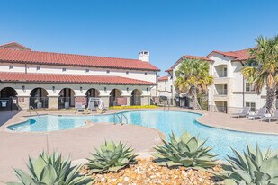 Pioneer Hill in Austin, TX - Building Photo