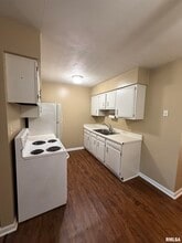 4021 S Ricketts Ave in Bartonville, IL - Building Photo - Building Photo