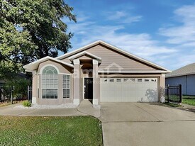 1431 Londra Ln in Kissimmee, FL - Building Photo
