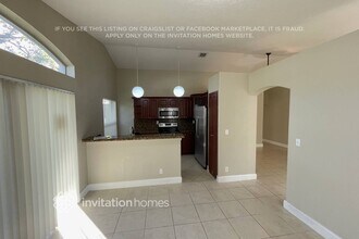 9901 Red Heart Ln in Tamarac, FL - Foto de edificio - Building Photo