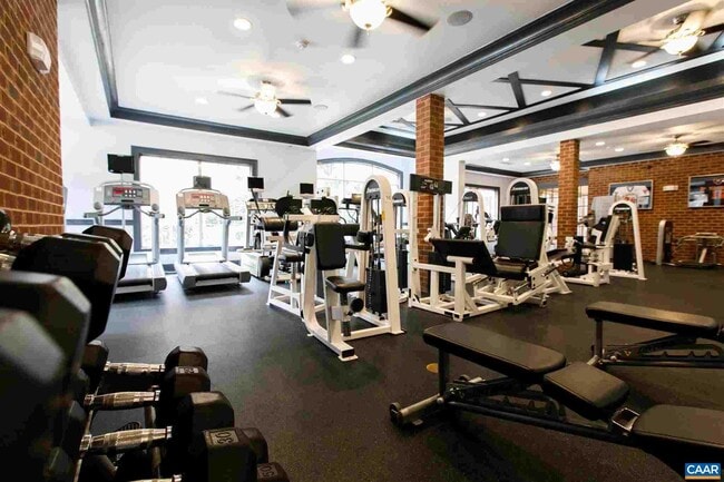 140 Yellowstone Dr, Unit 104 in Charlottesville, VA - Building Photo - Building Photo