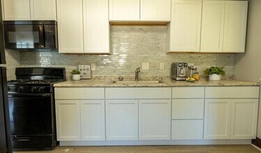 277 Roderick Dr in St. Louis, MO - Foto de edificio - Building Photo