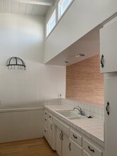 1727 W Balboa Blvd in Newport Beach, CA - Building Photo - Building Photo