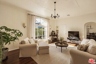 830 N Gardner St in Los Angeles, CA - Building Photo - Building Photo