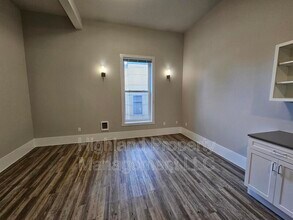 260 SE Paradise St in Pullman, WA - Foto de edificio - Building Photo