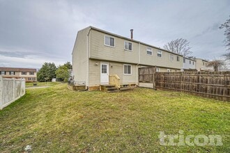 12367 Boncrest Dr, Unit 301 in Reisterstown, MD - Building Photo - Building Photo