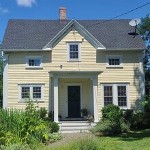 182 Oak Hill Rd in Hudson, NY - Building Photo - Building Photo
