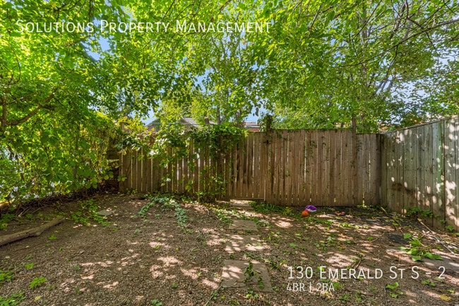 130 Emerald St S in Hamilton, ON - Building Photo - Building Photo