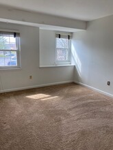 806 Christopher Dr in Wyomissing, PA - Building Photo - Building Photo