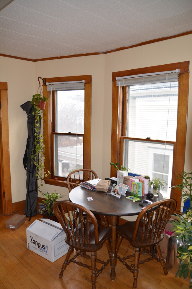 3740 Bryant Ave S in Minneapolis, MN - Building Photo - Building Photo