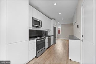 58 T St NW in Washington, DC - Building Photo