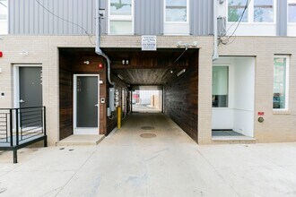 1250 N Taney St, Unit C in Philadelphia, PA - Building Photo - Building Photo