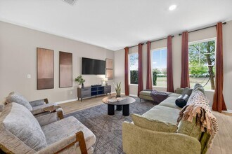 700 Benoi Dr in Davenport, FL - Building Photo - Building Photo